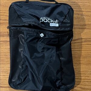 Black, Eagle Creek shoe pack, size fits men’s shoe size 13. Like new, used.